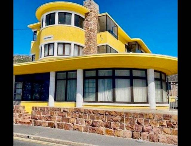1 BEDROOM APARTMENT FOR SALE IN FISH HOEK
